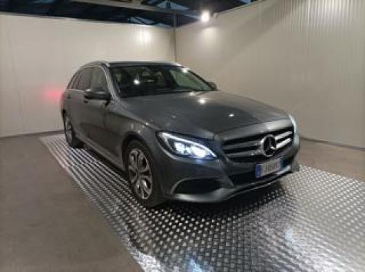 usato MERCEDES C 220