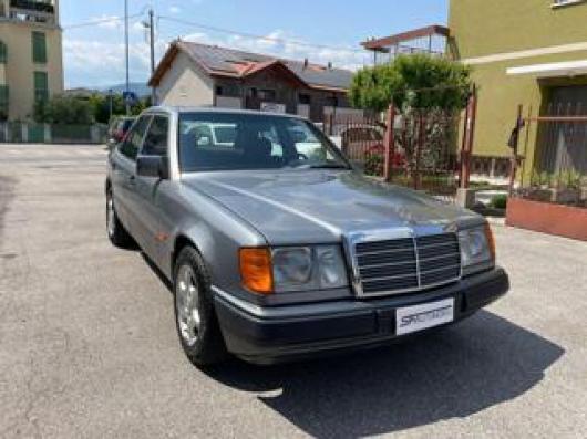 usato MERCEDES E 200