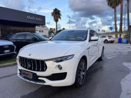 usato MASERATI Levante