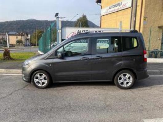 usato FORD Tourneo Courier