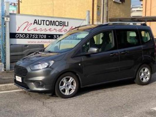 usato FORD Tourneo Courier