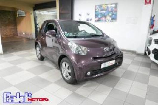 usato TOYOTA iQ