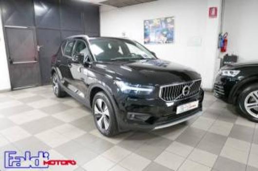 usato VOLVO XC40