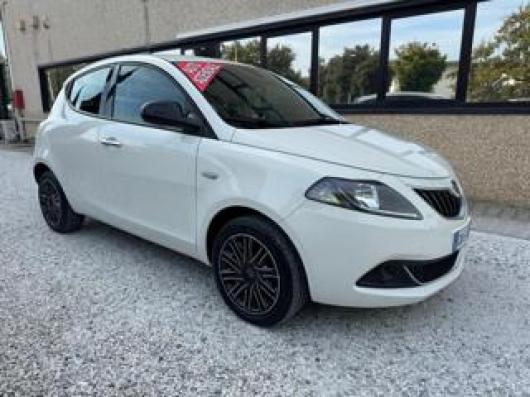 usato LANCIA Ypsilon