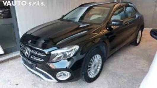 usato MERCEDES GLA 180