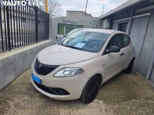 usato LANCIA Ypsilon