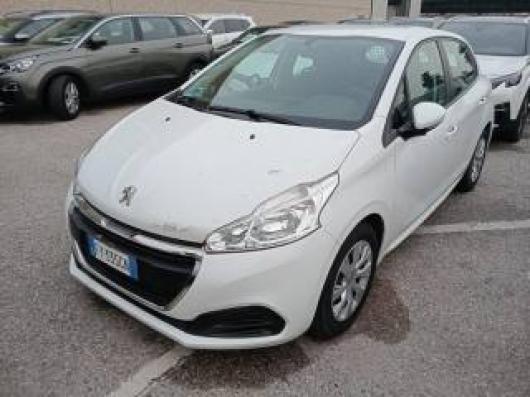 usato PEUGEOT 208