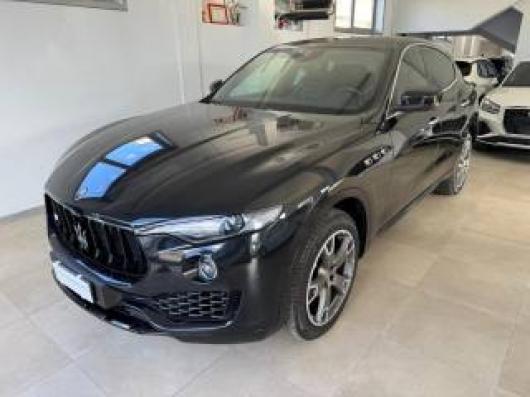 usato MASERATI Levante