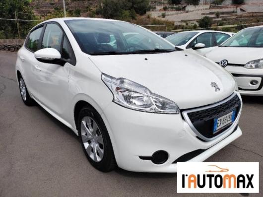 usato PEUGEOT 208