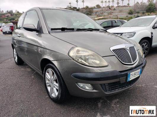 usato LANCIA Ypsilon