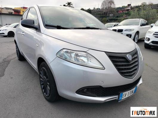 usato LANCIA Ypsilon