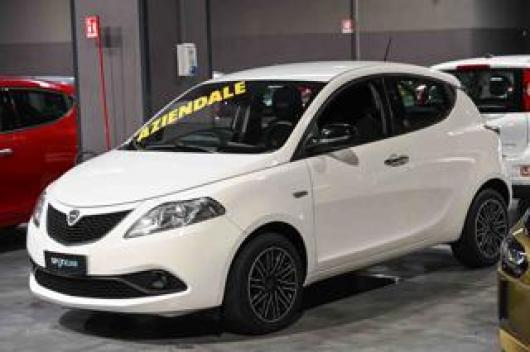 usato LANCIA Ypsilon