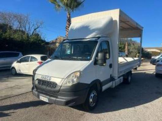 usato IVECO Daily