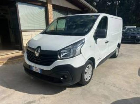 usato RENAULT Trafic