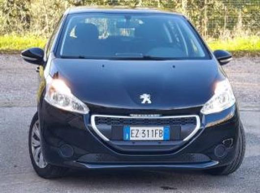 usato PEUGEOT 208