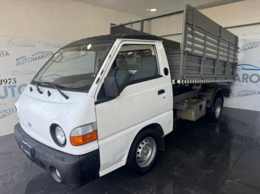 usato HYUNDAI H 100 2.5 td Truck CASSONE RIBALTABILE GEMELLATO!