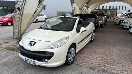 usato PEUGEOT 207