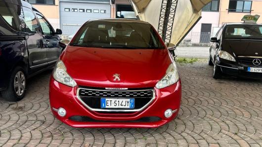 usato PEUGEOT 208