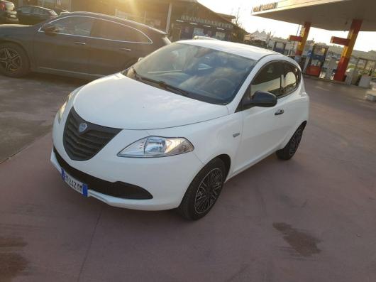 usato LANCIA Ypsilon