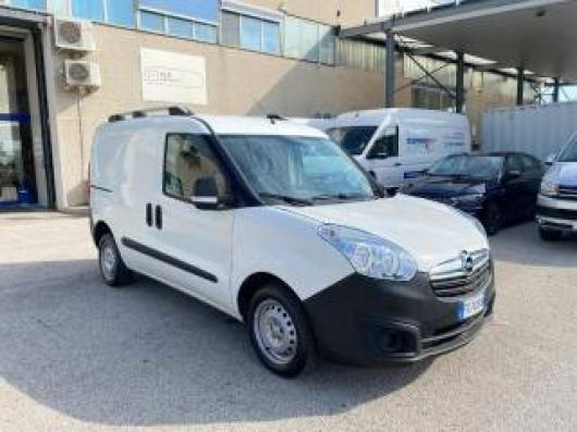 usato OPEL Combo