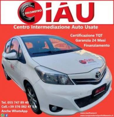 usato TOYOTA Yaris