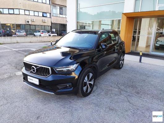 usato VOLVO XC40