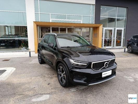 usato VOLVO XC40