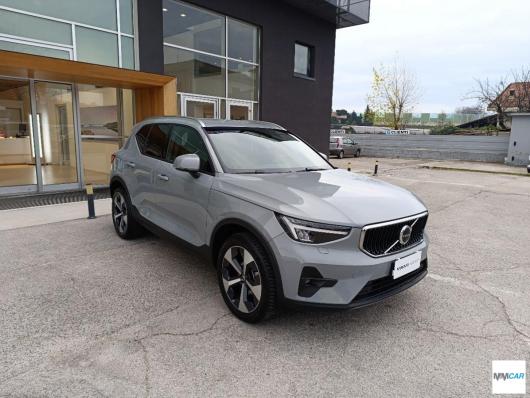 usato VOLVO XC40