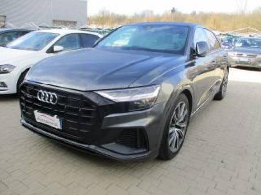 usato AUDI Q8