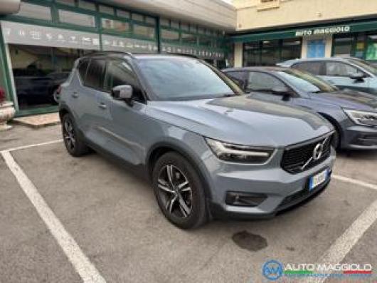 usato VOLVO XC40