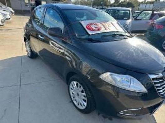 usato LANCIA Ypsilon