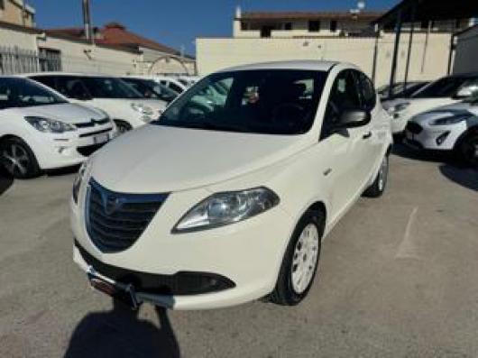 usato LANCIA Ypsilon