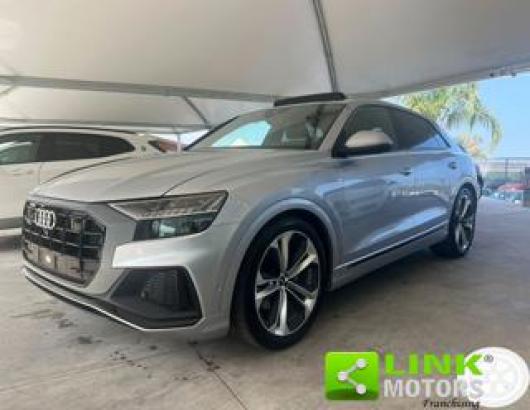 usato AUDI Q8