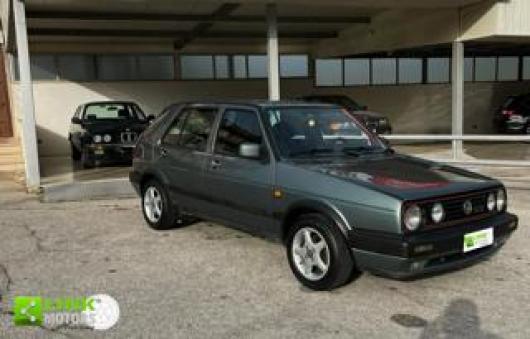 usato VOLKSWAGEN Golf