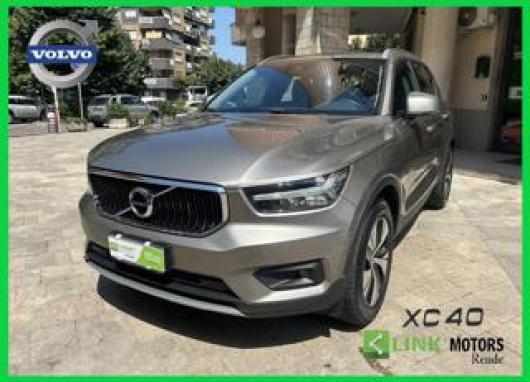 usato VOLVO XC40