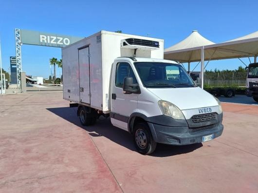 usato IVECO DAILY 35C15