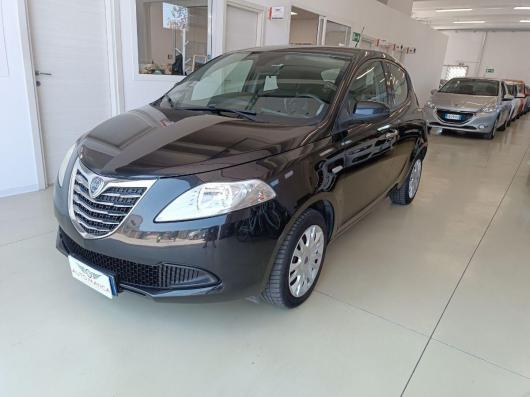 usato LANCIA Ypsilon