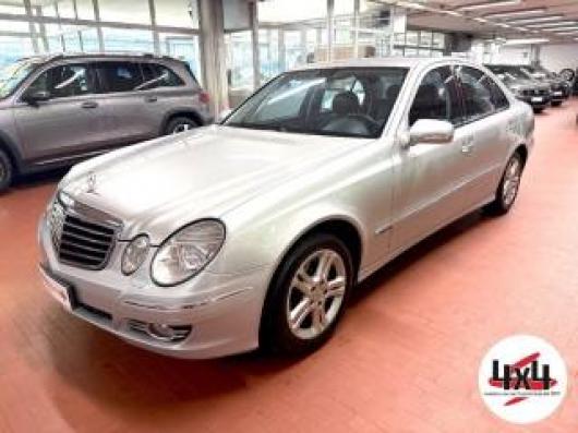 usato MERCEDES E 220