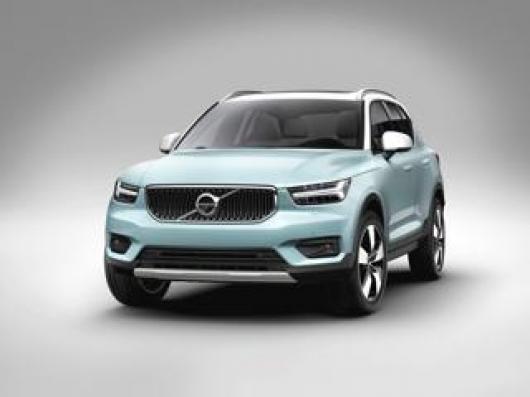 usato VOLVO XC40