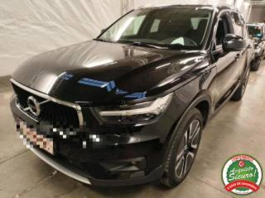 usato VOLVO XC40