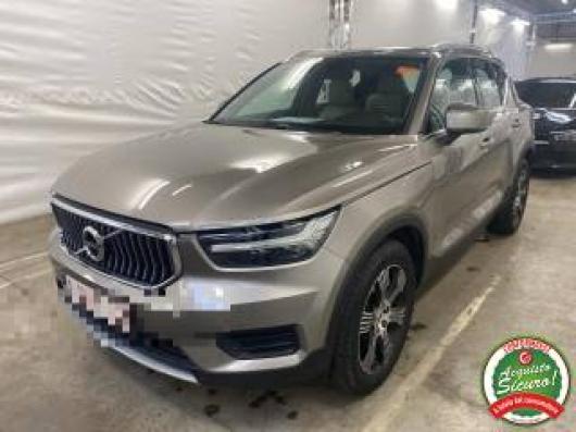 usato VOLVO XC40