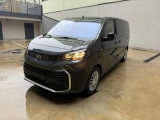 Km 0 TOYOTA Proace Verso