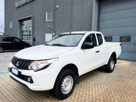 usato MITSUBISHI L200