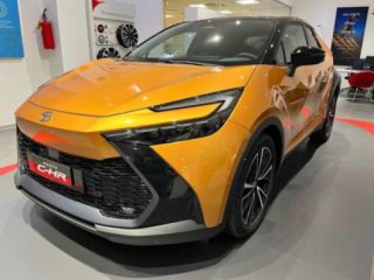 nuovo TOYOTA C HR