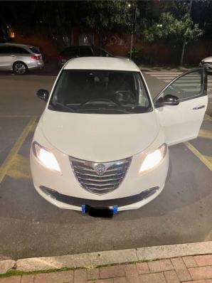 usato LANCIA Ypsilon