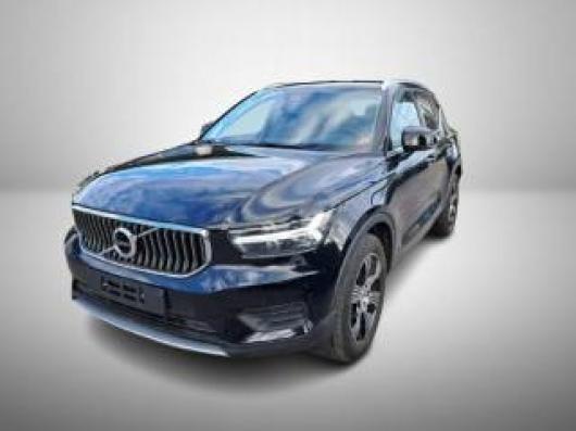 usato VOLVO XC40