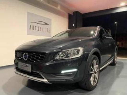 usato VOLVO V60 Cross Country