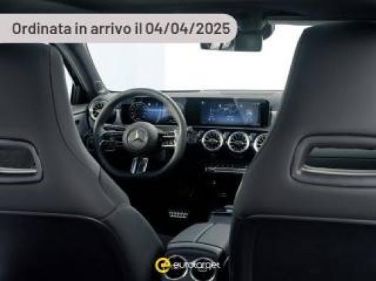 nuovo MERCEDES A 180