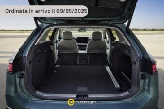 nuovo VOLKSWAGEN Passat