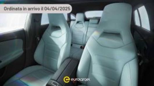 nuovo MERCEDES CLA 200